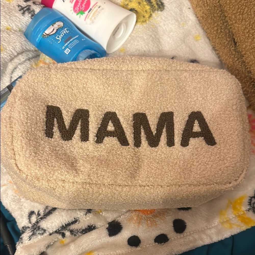 Beige 'MAMA' Fleece Pouch